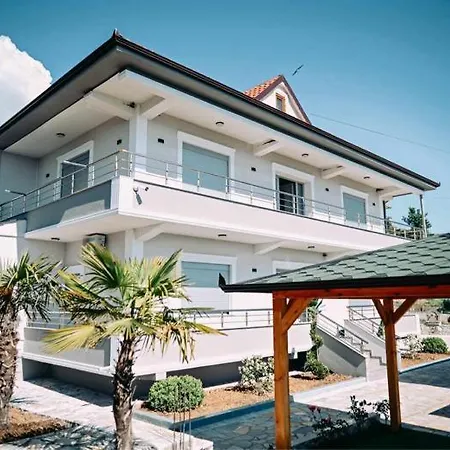 Vila Bene Apartment Pogradec